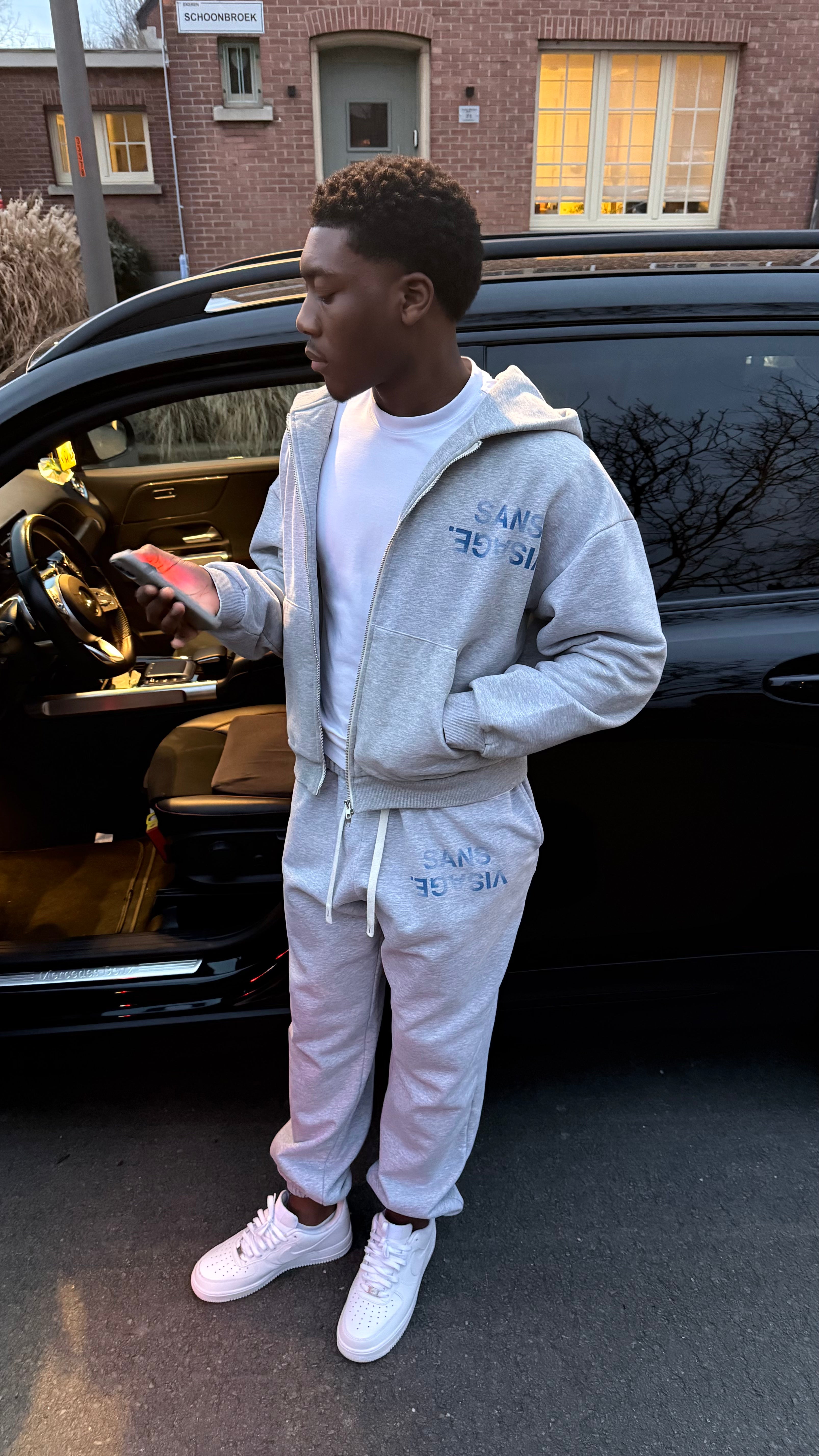 BLUE WASHED GREY SANS VISAGE. SWEATPANTS